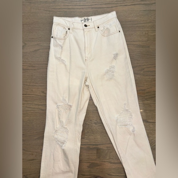 We The Free Ivory Cream High Waisted Distressed Jeans Womens size 29 Free People - Picture 2 of 14